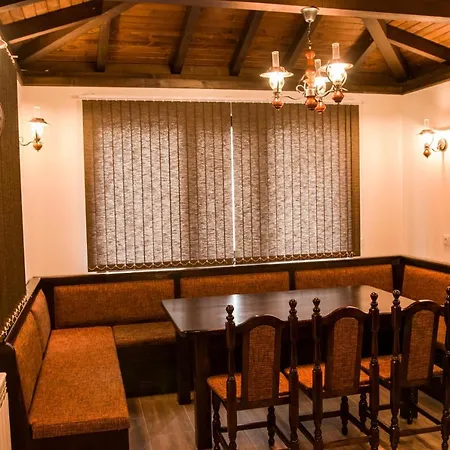 Pensionat Mladenova House