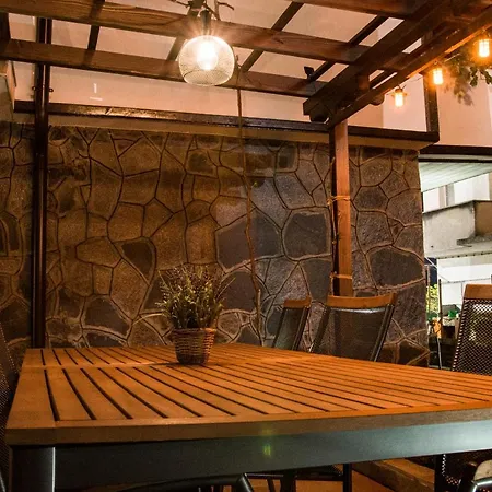 Mladenova House Pensionat Zlatograd