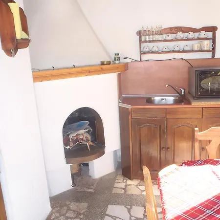 Guest house Mladenova House