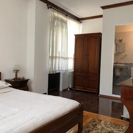 Mladenova House Guest house 3*