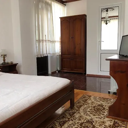 Guest house Mladenova House