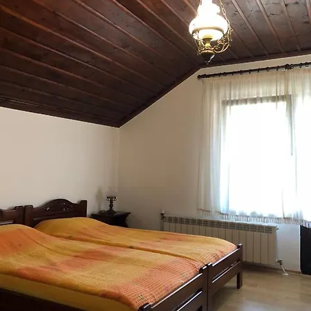 Mladenova House 3* Zlatograd