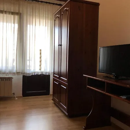 Къща за гости младеновата къща